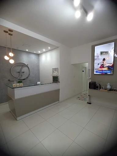 Recepção da clínica Espaço Odontológico Fábio R. Teixeira em Arcos/MG
